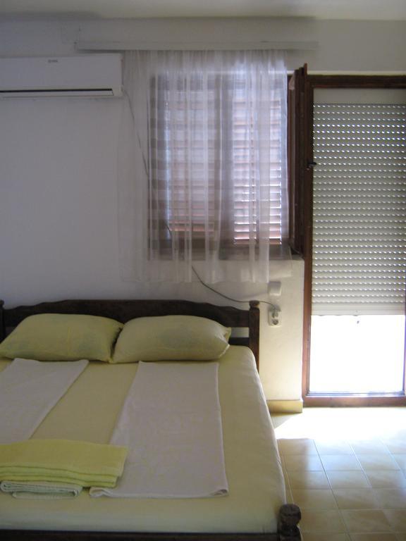 Apartments Ceca Tivat Exterior photo