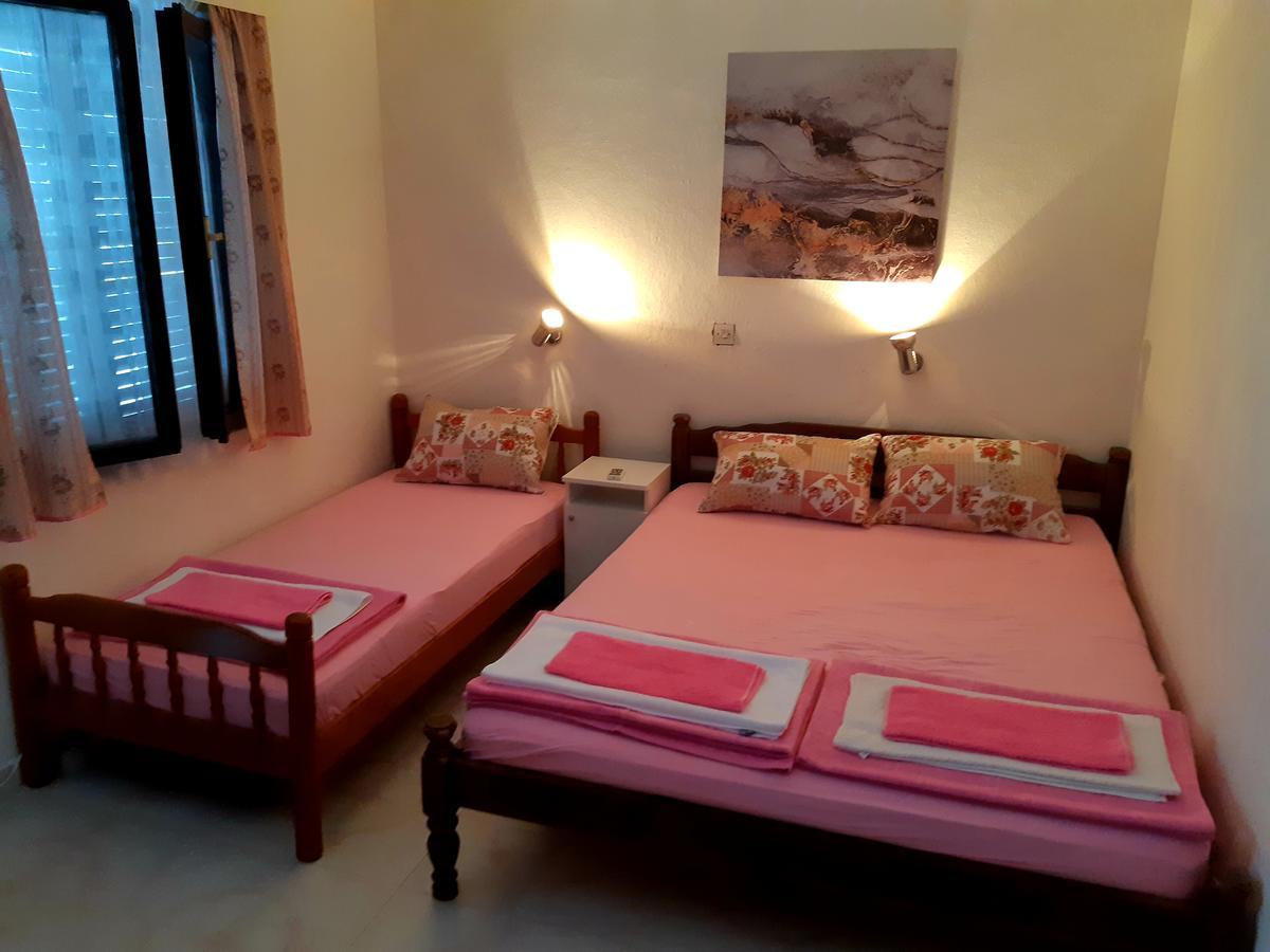 Apartments Ceca Tivat Exterior photo