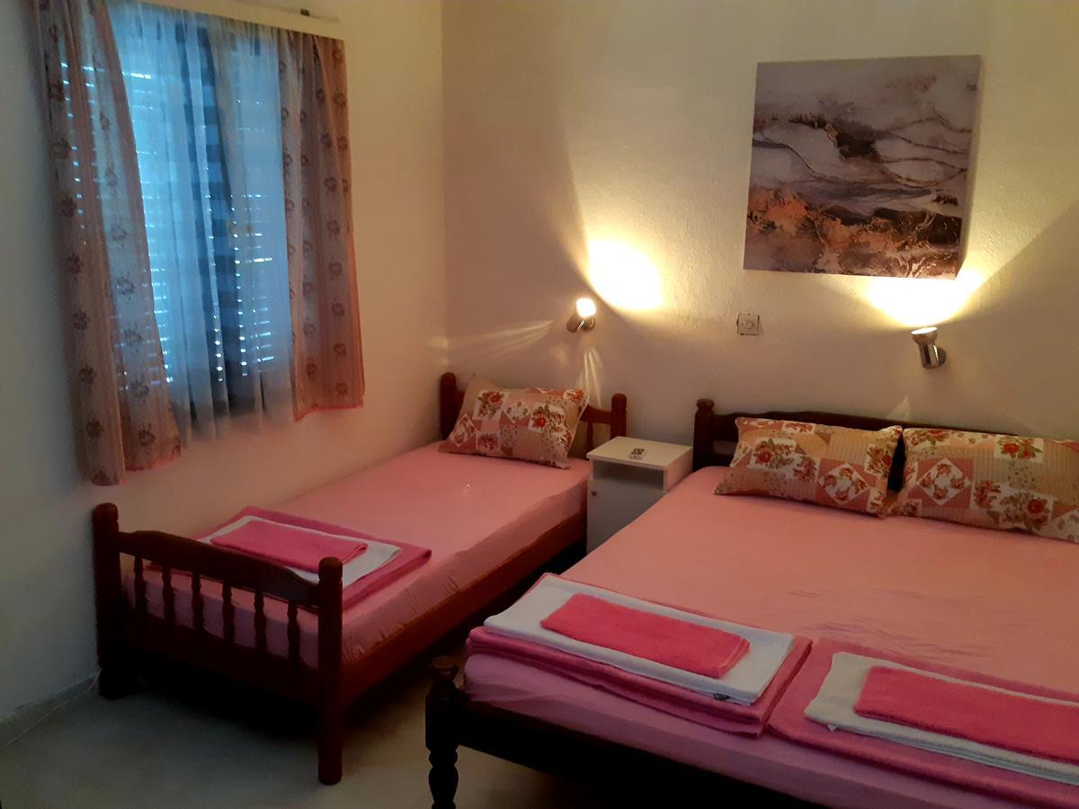 Apartments Ceca Tivat Exterior photo